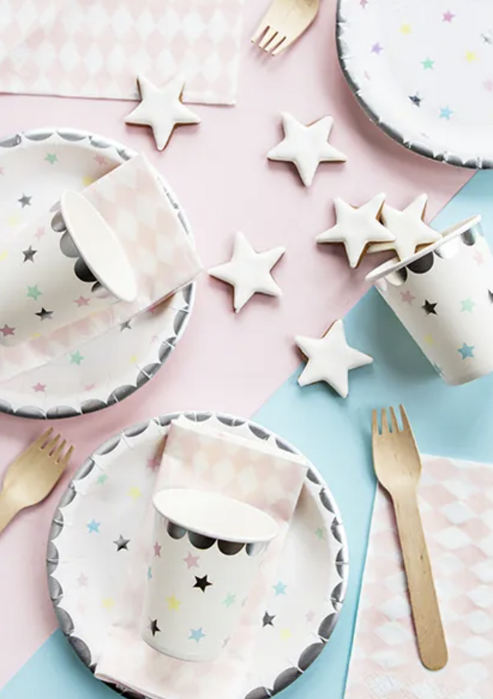 Party Teller Weiss-Silber mit Pastell-Punkten, 6er Pack, 18cm kinderparties-shop