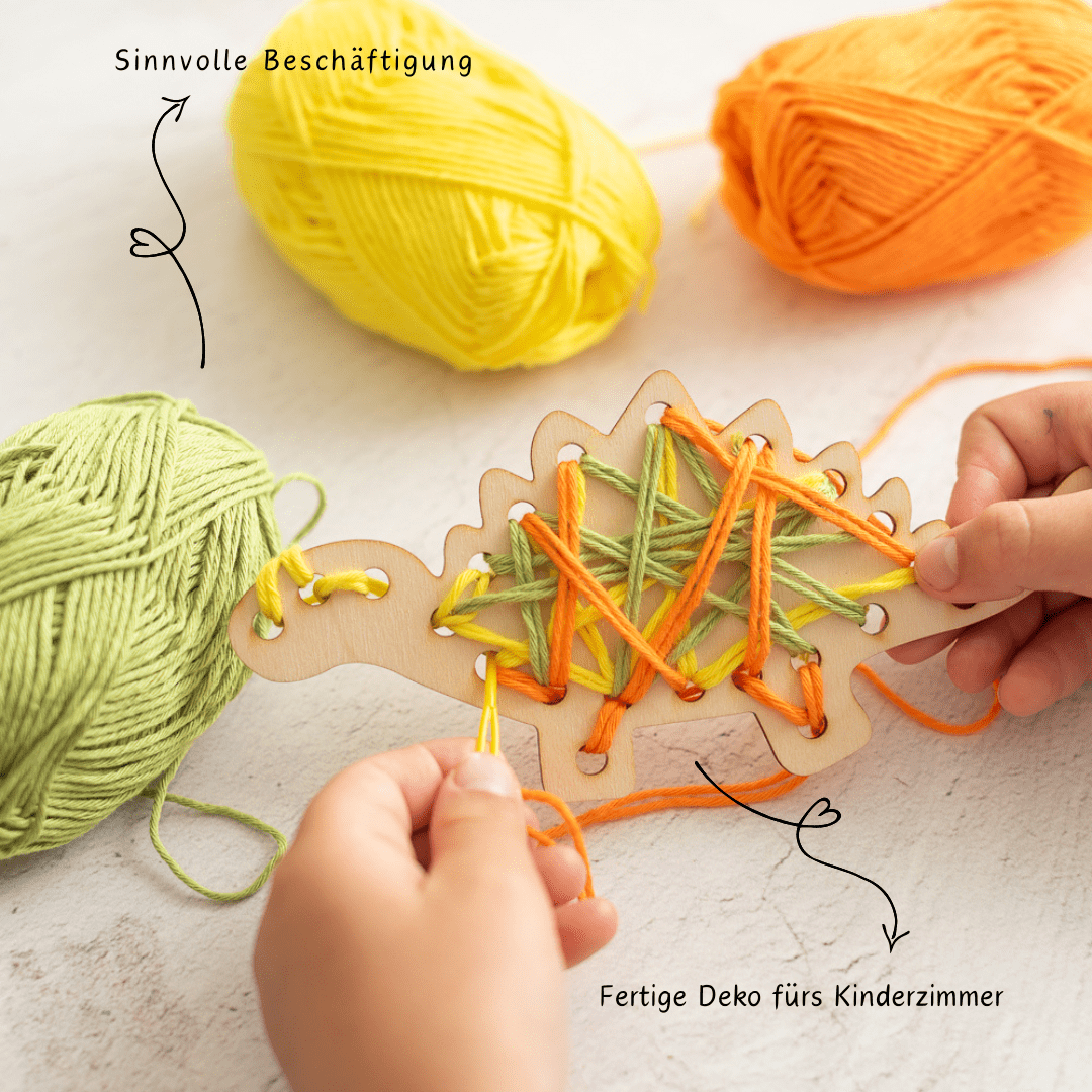 Dino-Bastelset-–-Dein-kreativer-Fädelspass-fuer-den-Dino-Geburtstag!-Fuer-8-Kinder