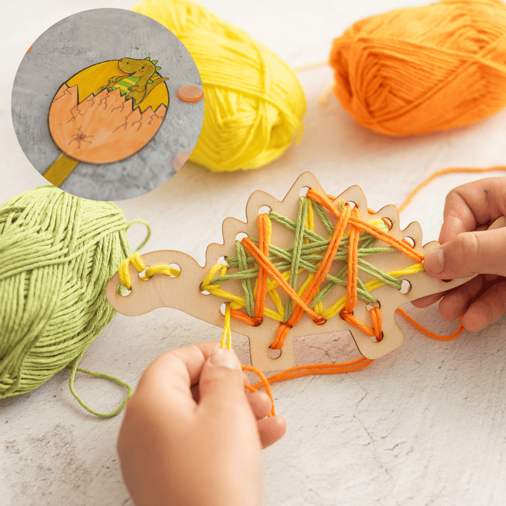 Dino-Bastelset-–-Dein-kreativer-Fädelspass-fuer-den-Dino-Geburtstag!-Fuer-8-Kinder