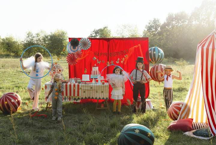 Kugel-Folienballon-mit-Sternen-Rot-und-Gold-50-cm