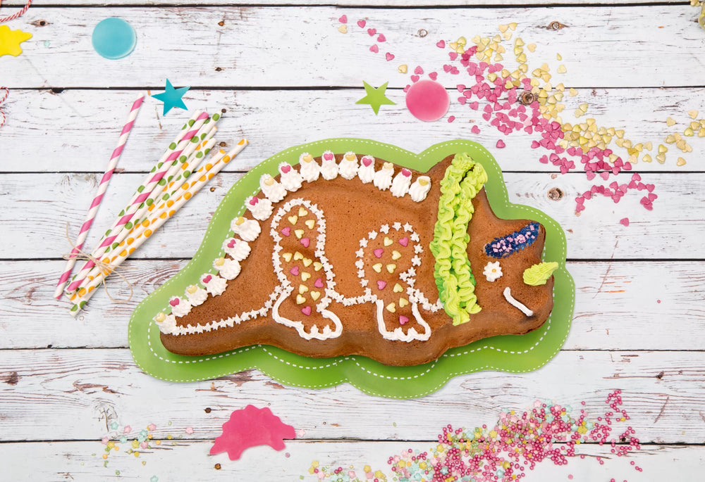 Triceratops Backform, Trixi der Dino, Dinosaurier Party kinderparties-shop
