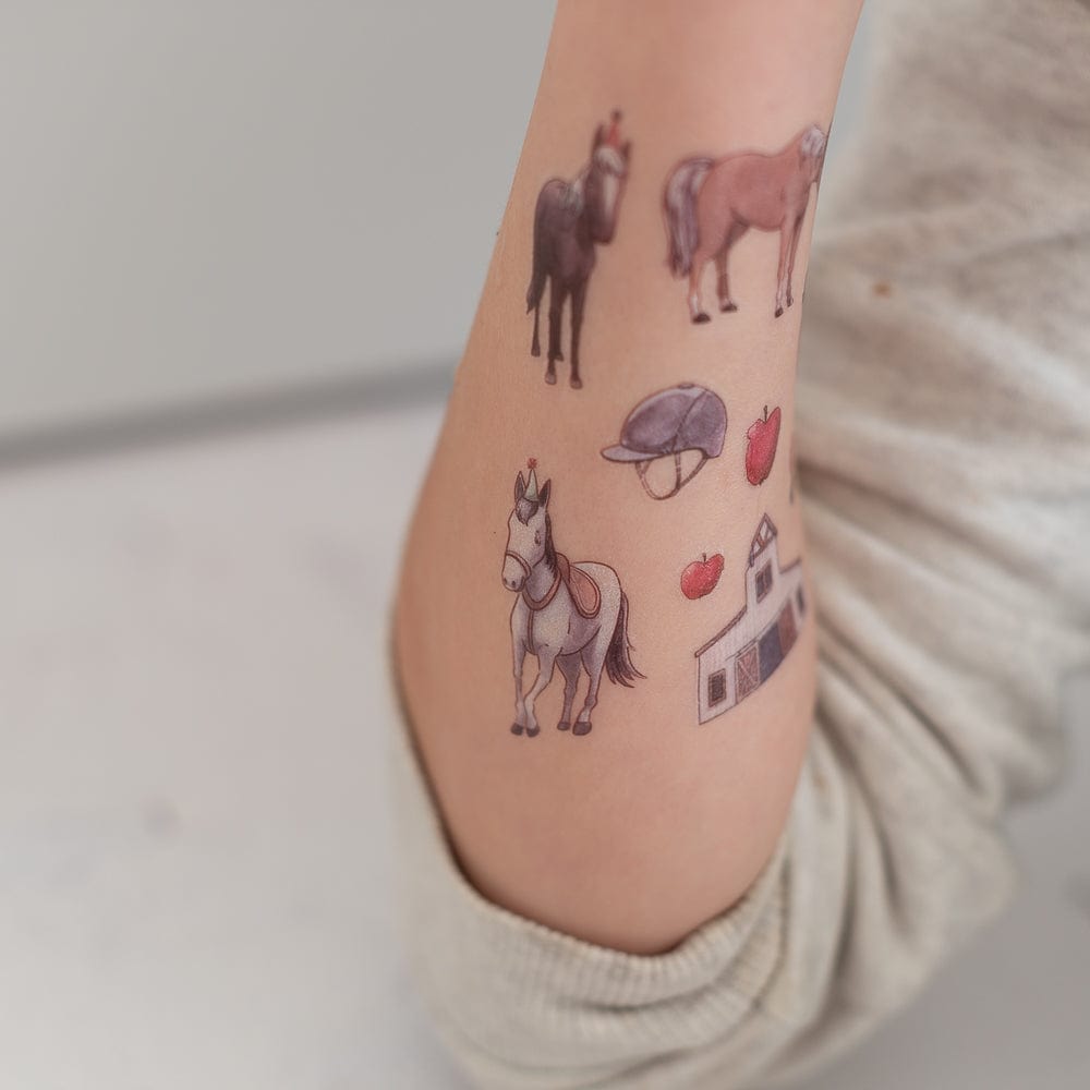 Pferde-Tattoos-10-Boegen