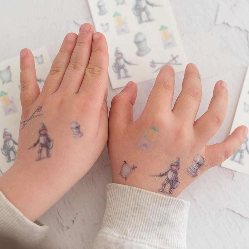 Ritter-Tattoos-1-Bogen-mit-10-Tattoos